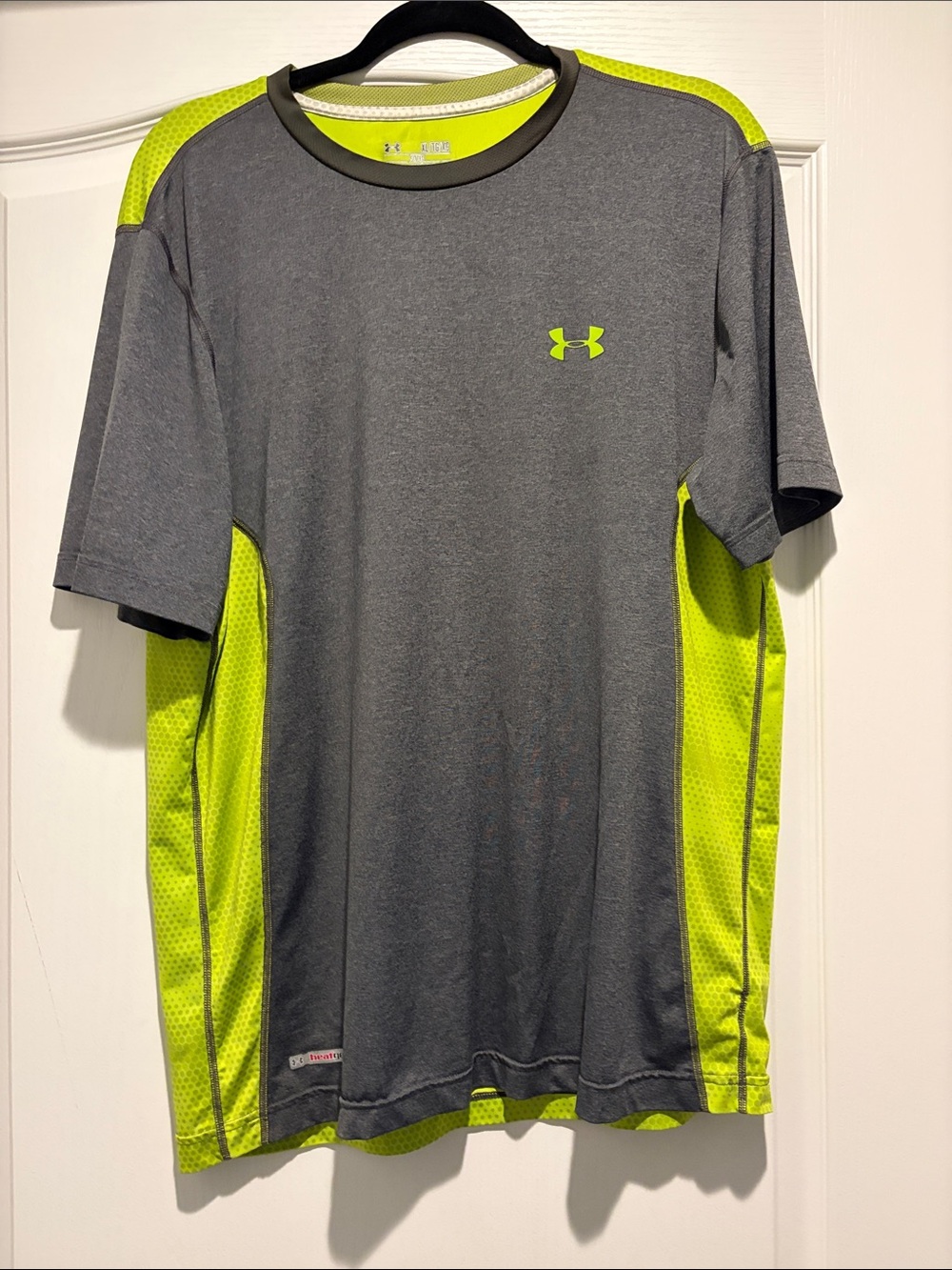 Under Armour Men’s Gray with Neon Yellow Performance Tee